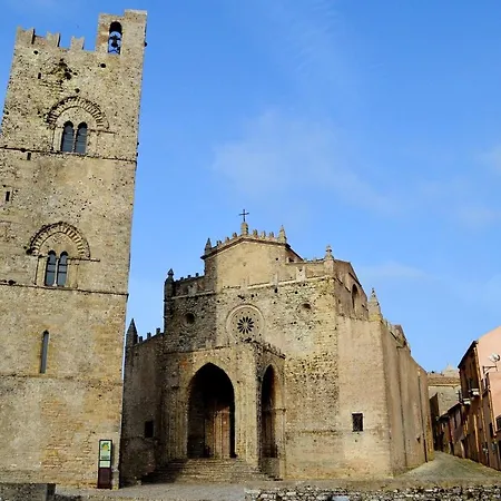 Spacious In + Ac Apartment Trapani